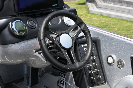 ステアリングホイールGussi Molinara Steering Brushedﾌﾞﾗｯｸ　0113