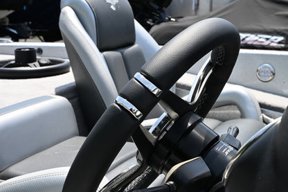 ステアリングホイールGussi Steering Wheel PERGOステンレススポークレザーリム　0130